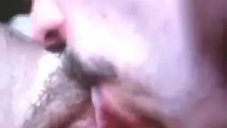 تتضمن الإباحية الإباحية الكثير من اللائقة ، شاعرًا رائعًا و cums في جميع أنحاء الوجه