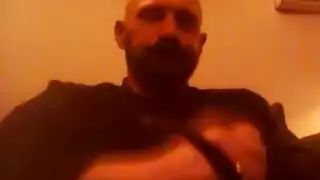 شقراء ساخنة تدخن وتأخذ ضرب أنابيب قاسي