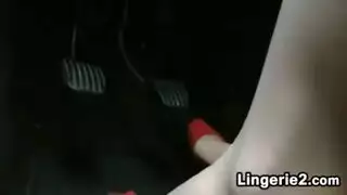 عاهرة ذات صدر شديد الشعر تخضع لإيلاج مزدوج