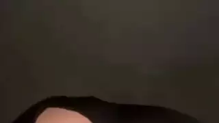 الام العاهرة وزنوج