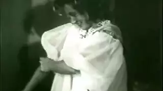 كوريون في المترو: جماع عنيف في الأماكن العامة