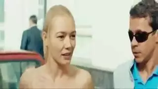 جنس جماعي في المكتب هؤلاء العاهرات تحب السائل المنوي