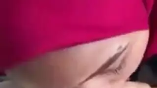 قضيب عربي يلتقي بفم آسيوي في مشهد مصة قاسية