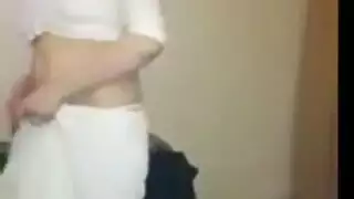 رقص سكران وحشي: عرض صريح لعاهرة مغربية