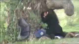 عرب ينيكون في الشارع: سكس علني مع بنات الجامعة العاهرات