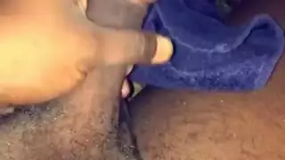 زميلة مثيرة تناك جيني سيندي في فيلم سحاقي إباحي