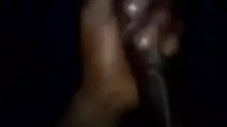 ١ رجل ثري يسكب المشروبات ويمارس الجنس معها بقوة حتى لا تستطيع الجلوس