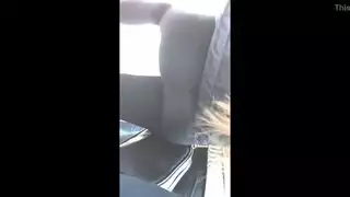 كوغار يتم أكل مهبلها ثم تمتلئ بالسائل المنوي