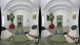 مغامرة إباحية افتراضية: ثنائي منطلق يستكشف الجنس الجماعي