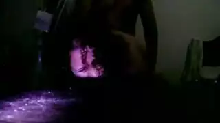 مشاهد سفاح صريحة: بنات مصورات تنك بوحوش