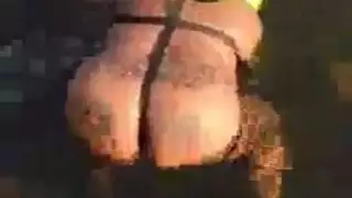 مؤخرة أمي مشعرات