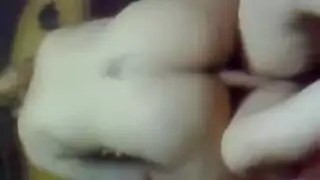 سكس مصرى صريح: بنتين جامدين فى حفلة مثلية