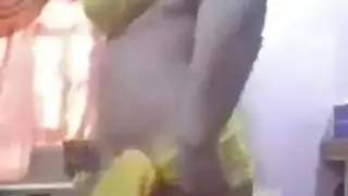 رقص إباحي خام في وكر جنس