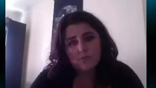 ناضجة مخضرمة تستمتع بالجماع القاسي على الوجه