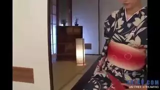 بيانو التشيكية في العام انثنى