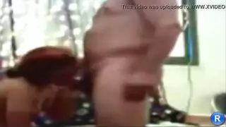 جلسة إباحية لمغني مصري
