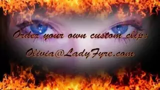 هدية عيد الأم: الأم الوحيدة تأخذ قضيب ابنها الصلب بعمق