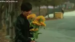 سكس ياباني يجبر حبيبته على النياكة