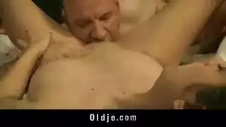 أنيميشن البهيمية: شيميل تحصل على قضيب حصان