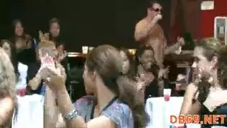 بورن مباشر عنيف مع مراهقات محجبات