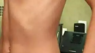 شريط سكس سحاقي خشن بقضيب صناعي