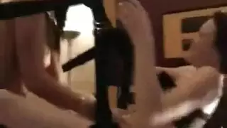 شريطات شرطة سحاقيات يصورن جلسة لحس مهبلي أثناء الخدمة