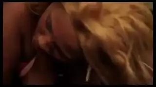 تصوير بورنو سري: توثيق شغف محظور