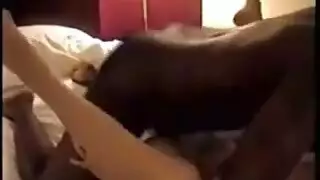 حديث جنسي صريح على موقع مشاركة فيديو إباحي