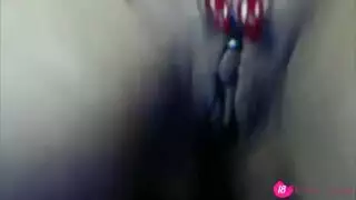 إباحية منفردة قوية: دسار يملأ فتاة مثارة ذات نظارات