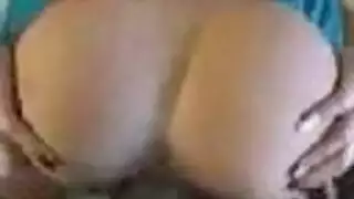 أم جزائرية محجبة تُمارس الجنس بوضعية الكلب وتنتهي بالقذف على الوجه