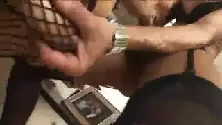 شيميل ينيك نساء راغبات بقضيب أسود سميك