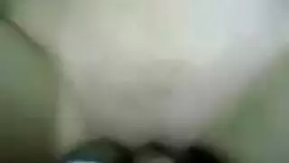 مصرية عاهرة تتباهى بثدييها الكبيرين قبل جنس عنيف