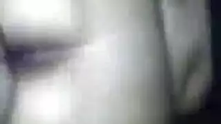 مؤخرة سمراء ضخمة يتم اصطدامها من الخلف من قبل رجل ثقيل