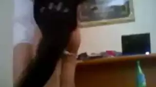 اجتماع سري: جلسة إباحية لمكتب الزوج المثير