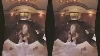 جماع غامر في الواقع الافتراضي مع عاهرة شرجية رائعة