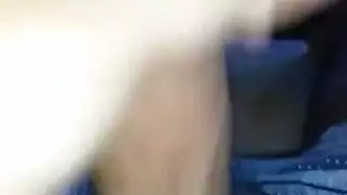 شاب يداعب عمته