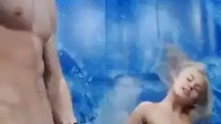 إباحية زوجية: جلسة سرير سخيفة ومثيرة