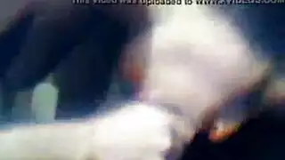 شقراء حارقة تمص بقذارة وتتلقى حمولة ضخمة