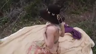 حفلة الألعاب الجنسية لبيث دوروثي مع عدة عشاق