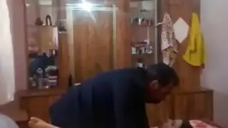 سكس مغربي صريح: أبي يضرب فرج شابة ضيقة