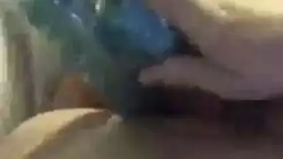 شقراء ذات شعر وردي تمتص قضيب أسود كبير يومياً