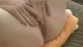 أقرن الهاوي شقراء الملاعين رفاقها الحمار وتمتص أصدقائها الديك قبل التدفق على كاميرا ويب