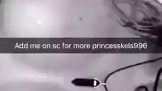 شاب جامعي يُضاجع بشدة من قبل شقراء طويلة في فيلم إباحي راكع