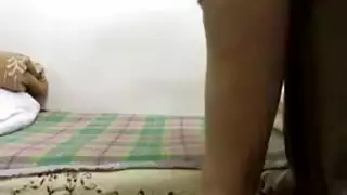 جنس مصري حار: أفخاذ عارية تتوسل لحركة خشنة