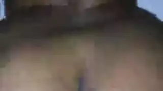 امرأة شقراء لا تصدق هي الرقص لأصدقائها ولها ممارسة الجنس الشرجي البري بدلا من الرقص