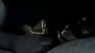 جزائري في محل مخفي