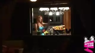 بنت عندهازب بتنك رجل