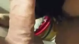 شريط ولاء الجنسي: المنتج يضرب كسها ويئن باسمها