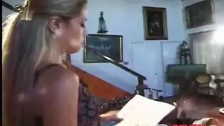 قذف عميق داخل مهبل مغربي ضيق