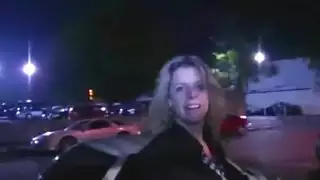 تشاهد معه فلم اباحي وينميها